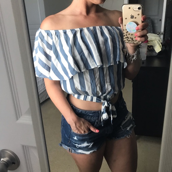 Off the Shoulder Crop Top - Picture 1 of 5